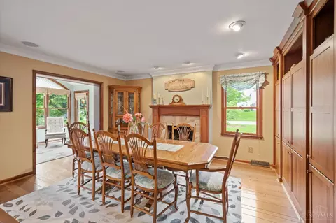 Dining - 5547 Mapleridge Dr, Cincinnati, OH 45227 photo 3 of 3