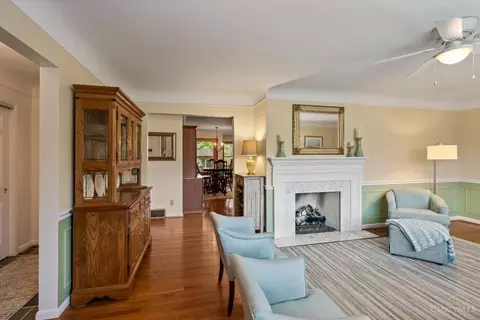 Living - 5547 Mapleridge Dr, Cincinnati, OH 45227 photo 2 of 2