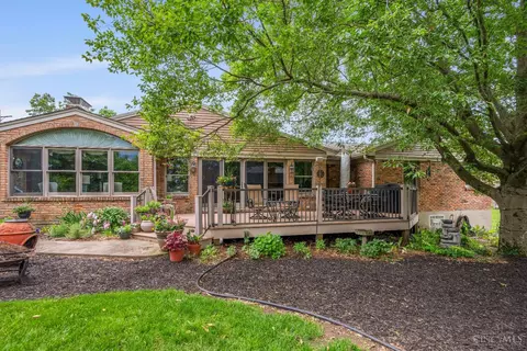 Exterior - 5547 Mapleridge Dr, Cincinnati, OH 45227 photo 7 of 12