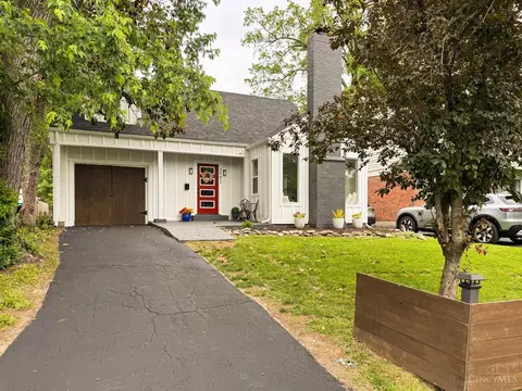 6982 Grace Ave, Mariemont, OH 45227