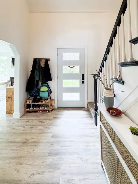 Entry Way - 6982 Grace Ave, Mariemont, OH 45227 photo 1 of 3