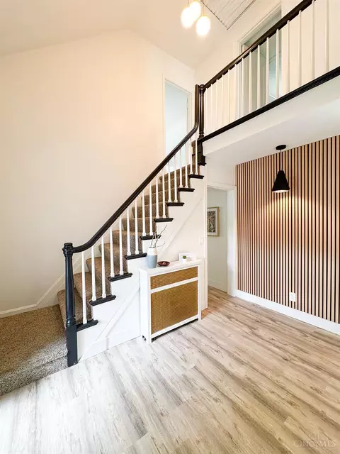 Entry Way - 6982 Grace Ave, Mariemont, OH 45227 photo 3 of 3