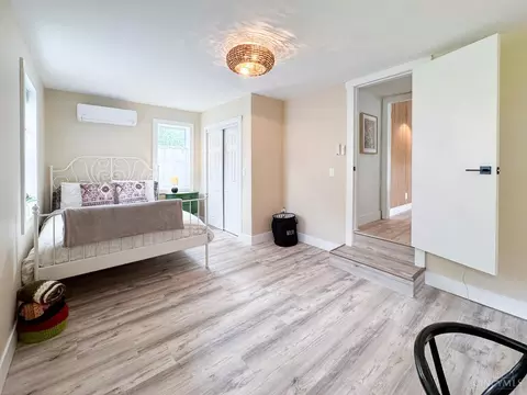 Bedroom - 6982 Grace Ave, Mariemont, OH 45227 photo 2 of 4