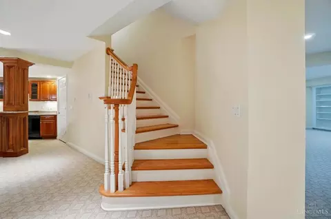 Entry Way - 1060 River Forest Dr, Hamilton Township, OH 45039 photo 12 of 13
