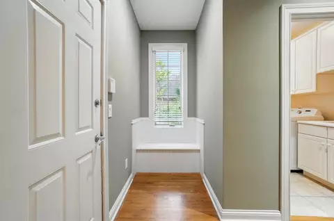 Entry Way - 1060 River Forest Dr, Hamilton Township, OH 45039 photo 5 of 13