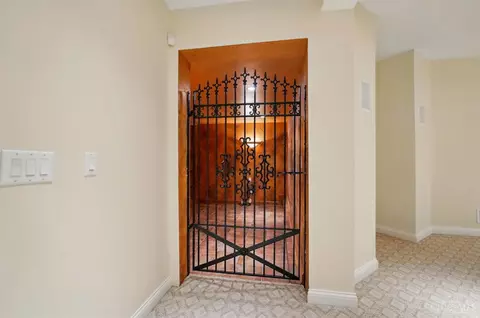 Entry Way - 1060 River Forest Dr, Hamilton Township, OH 45039 photo 13 of 13