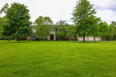 10303 Harrison Rd, Loveland, OH 45140