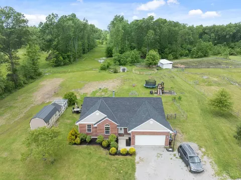 2489 Swings Corner Pt Isabel Rd, Bethel, OH 45106