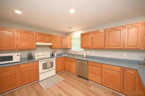 3481 Lakeview Dr, Pierce Twp, OH 45102 photo 17