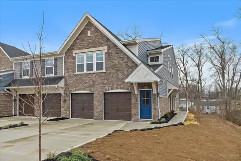 525 Tradition Rdg, Cincinnati, OH 45245