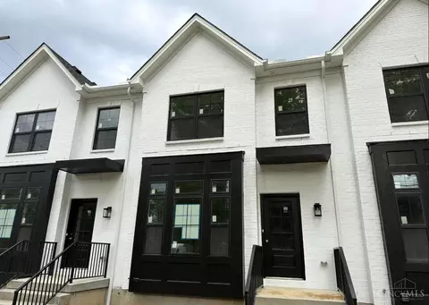 5003 Anderson Pl, Cincinnati, OH 45227