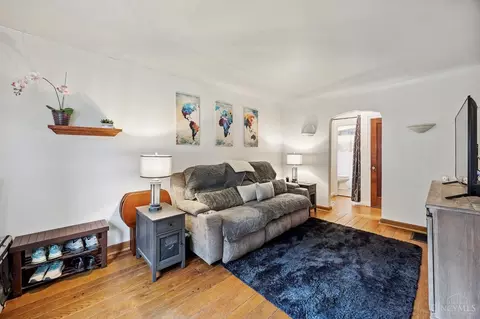 2963 Mapleleaf Ave, Cincinnati, OH 45212 photo 6