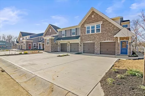 523 Tradition Rdg, Cincinnati, OH 45245