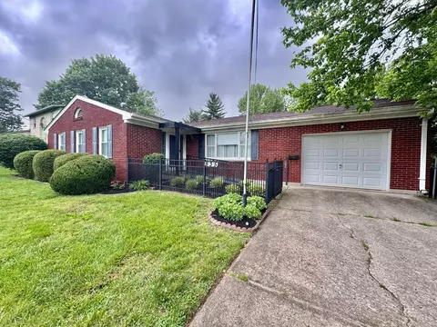 835 Wesleyan Dr, Fairfield, OH 45014