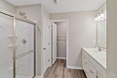 549 Tradition Rdg, Cincinnati, OH 45245 photo 16