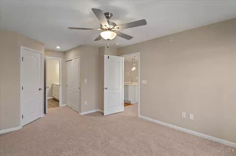 549 Tradition Rdg, Cincinnati, OH 45245 photo 14