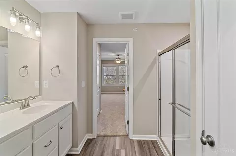 549 Tradition Rdg, Cincinnati, OH 45245 photo 17