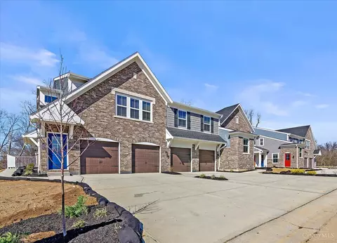 549 Tradition Rdg, Cincinnati, OH 45245