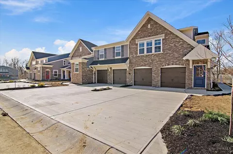 527 Tradition Rdg, Cincinnati, OH 45245