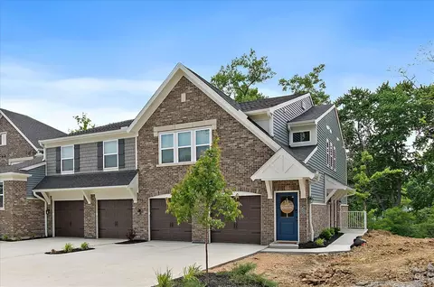 527 Tradition Rdg, Cincinnati, OH 45245