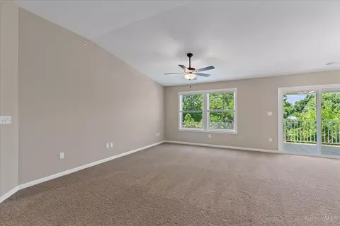 Living - 547 Tradition Rdg, Cincinnati, OH 45245 photo 1 of 4