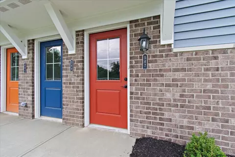 Exterior - 547 Tradition Rdg, Cincinnati, OH 45245 photo 5 of 7