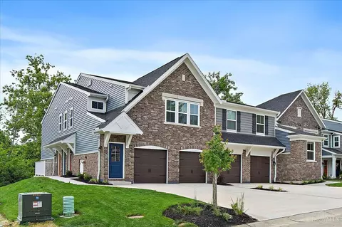 547 Tradition Rdg, Cincinnati, OH 45245