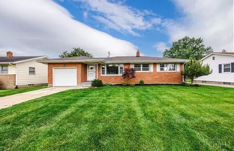 911 Sanders Dr, Hamilton, OH 45013