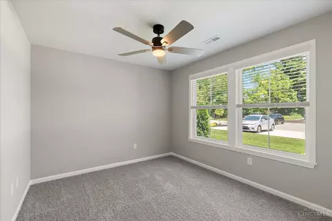 537 Tradition Rdg, Cincinnati, OH 45245 photo 18