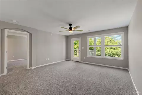 537 Tradition Rdg, Cincinnati, OH 45245 photo 7