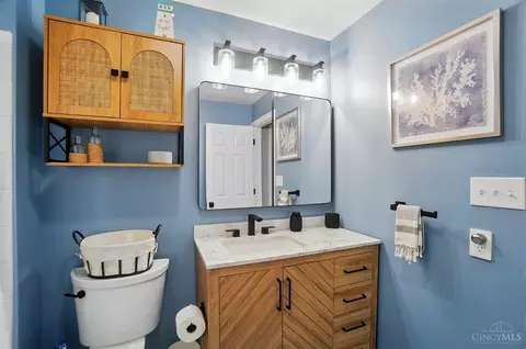 Bath - 802 Serben Dr, Cincinnati, OH 45233 photo 2 of 4