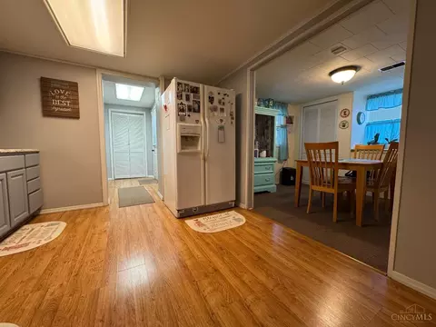 209 Orchard Cir, Blanchester, OH 45107 photo 10