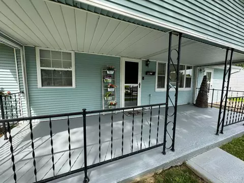 209 Orchard Cir, Blanchester, OH 45107 photo 4