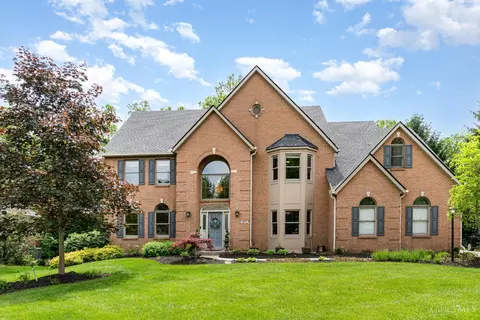 5851 Woodthrush Ln, West Chester, OH 45069