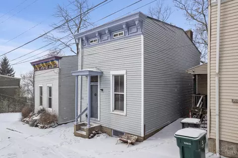Exterior - 2175 Sohn St, Cincinnati, OH 45219 photo 4 of 4