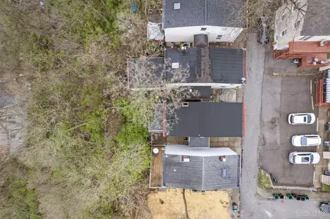 View/Area - 2175 Sohn St, Cincinnati, OH 45219 photo 1 of 2