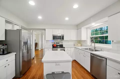Kitchen - 6033 St Regis Dr, Cincinnati, OH 45236 photo 1 of 7
