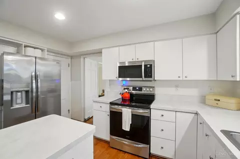 Kitchen - 6033 St Regis Dr, Cincinnati, OH 45236 photo 7 of 7