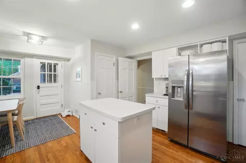Kitchen - 6033 St Regis Dr, Cincinnati, OH 45236 photo 5 of 7