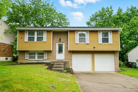 2620 Keyesport Ln, Cincinnati, OH 45231
