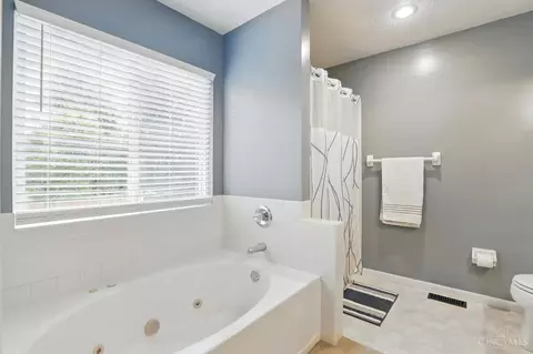 701 Regent Rd, Cincinnati, OH 45245 photo 22