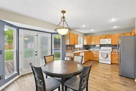 701 Regent Rd, Cincinnati, OH 45245 photo 11