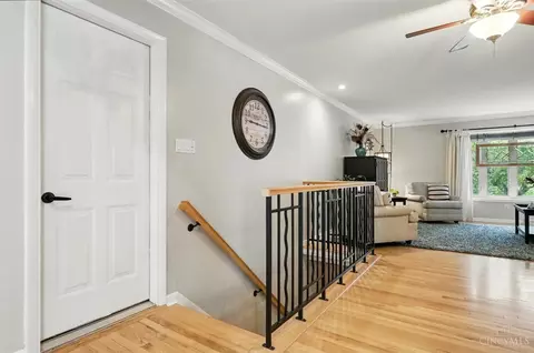 Entry Way - 4786 Ebenezer Rd, Cincinnati, OH 45248 photo 2 of 2