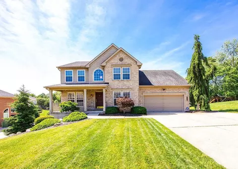 5966 Brierly Ridge Dr, Cincinnati, OH 45247
