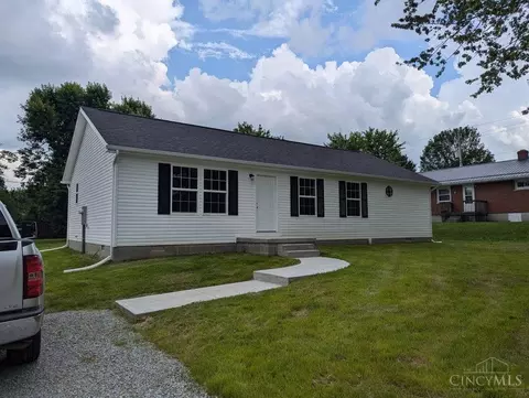 104 Church St, New Vienna, OH 45159