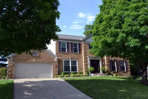 7680 Hampton Place Ln, Cincinnati, OH 45244
