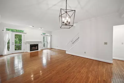 1027 Windsor St, Cincinnati, OH 45206 photo 6