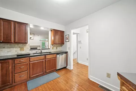 1027 Windsor St, Cincinnati, OH 45206 photo 12