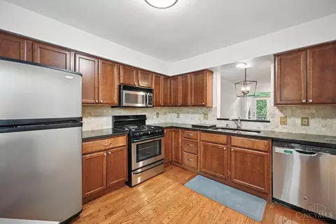 1027 Windsor St, Cincinnati, OH 45206 photo 11