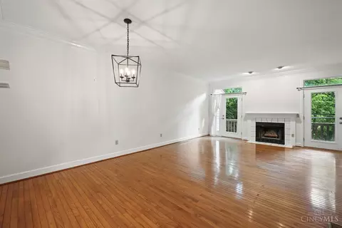 1027 Windsor St, Cincinnati, OH 45206 photo 8